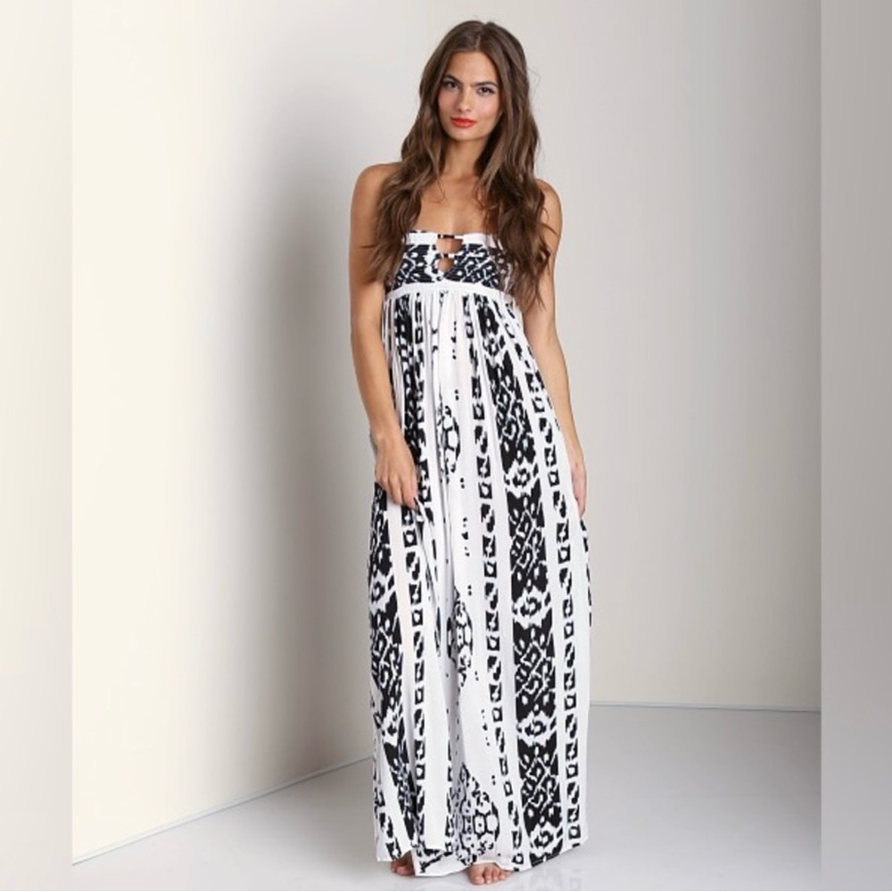 Indah Flamingo Maxi - Picture 6 of 13